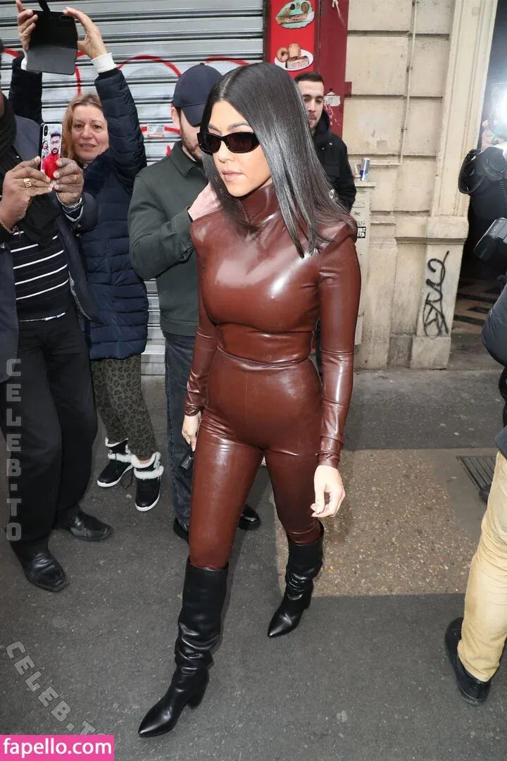 Kourtney Kardashian Onlyfans Photo Gallery 