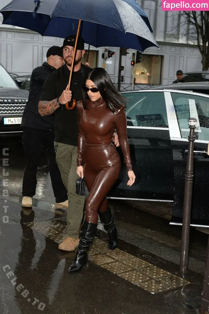 Kourtney Kardashian Onlyfans Photo Gallery 