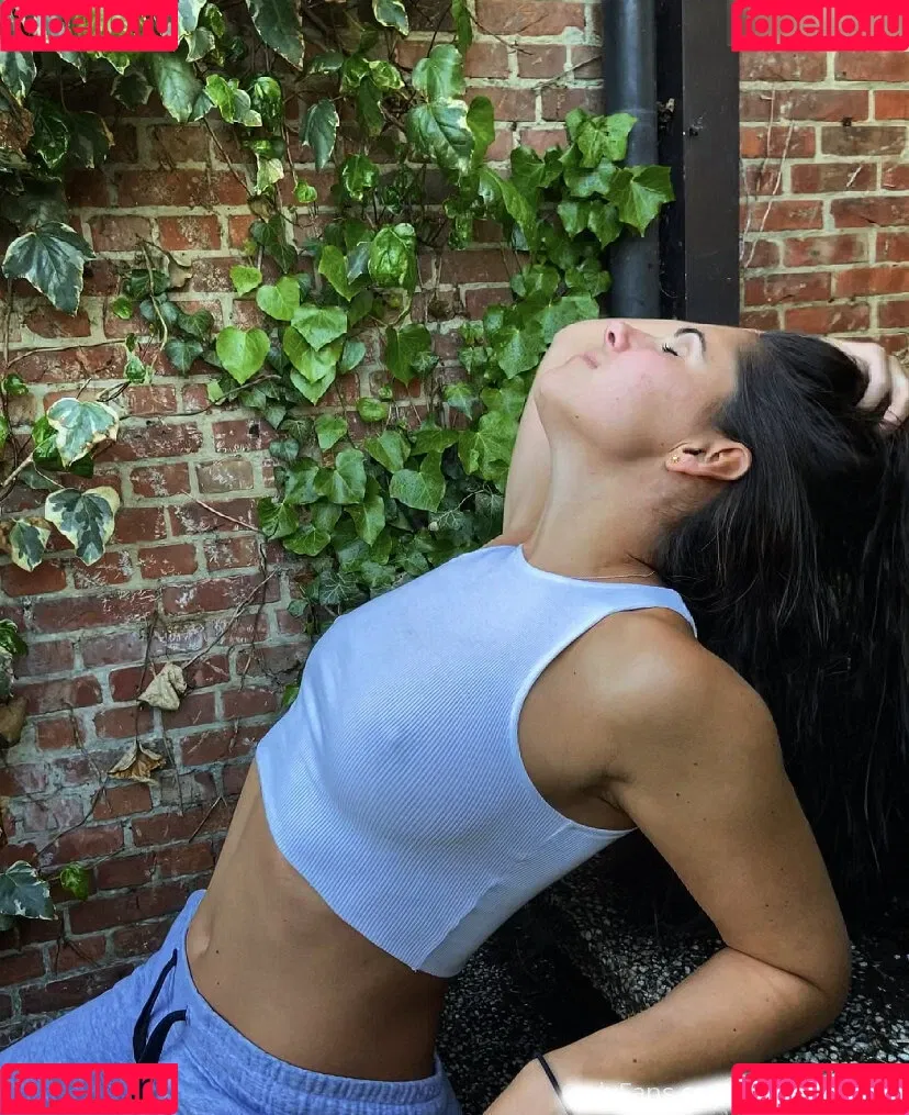 Alexandra Ianculescu / speed_skater Onlyfans Photo Gallery 