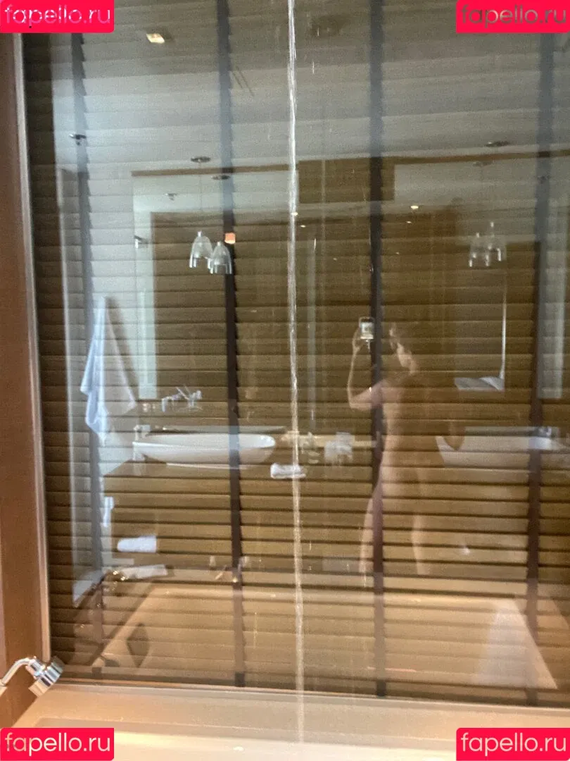 Alexandra Ianculescu / speed_skater Onlyfans Photo Gallery 