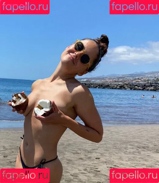 Alexandra Ianculescu / speed_skater Onlyfans Photo Gallery 