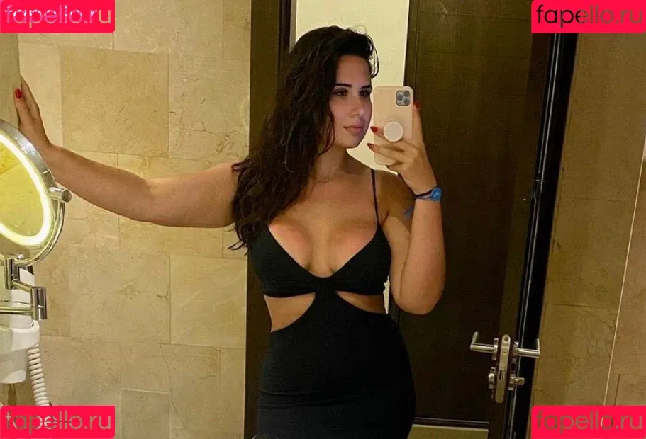 Alexandra Ianculescu / speed_skater Onlyfans Photo Gallery 