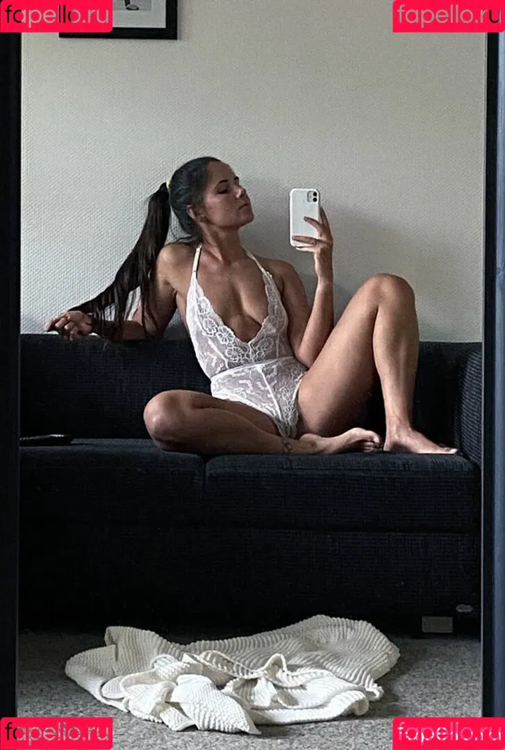 Alexandra Ianculescu / speed_skater Onlyfans Photo Gallery 