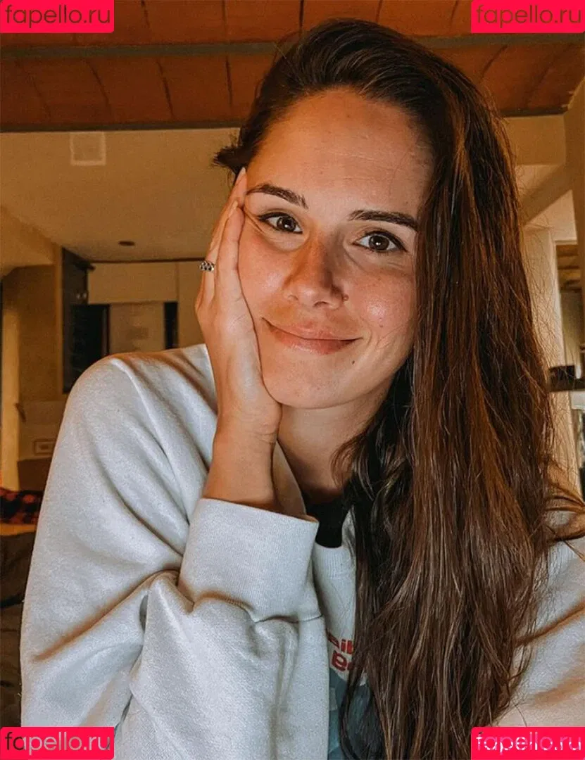 Alexandra Ianculescu / speed_skater Onlyfans Photo Gallery 