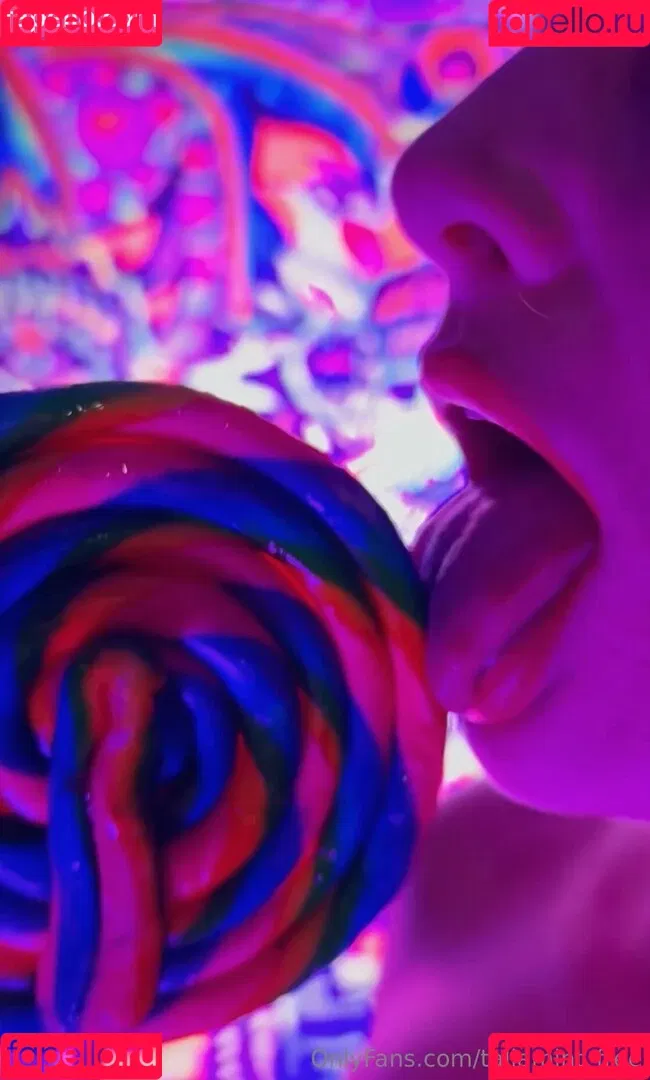 taliamint_free / tnlafontainee Onlyfans Photo Gallery 