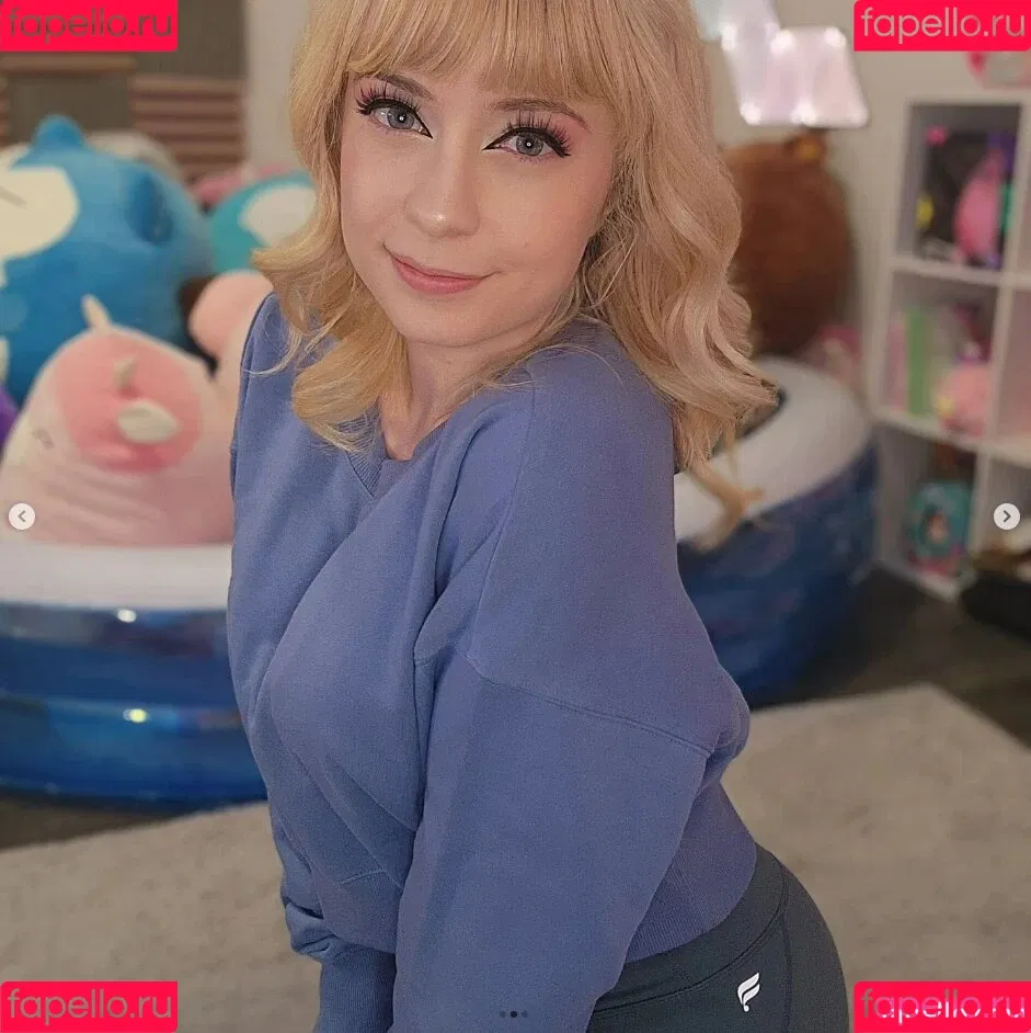 SquishShe / squishsheofficial / squishwhore Onlyfans Photo Gallery 