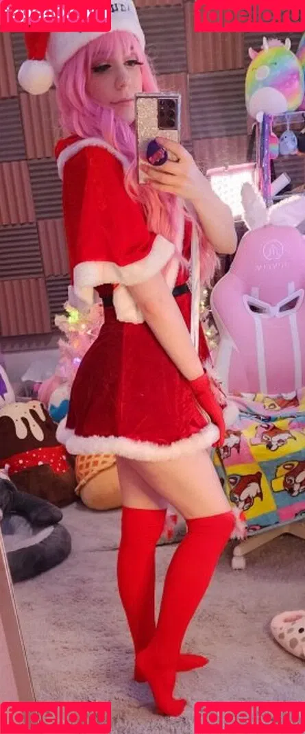 SquishShe / squishsheofficial / squishwhore Onlyfans Photo Gallery 