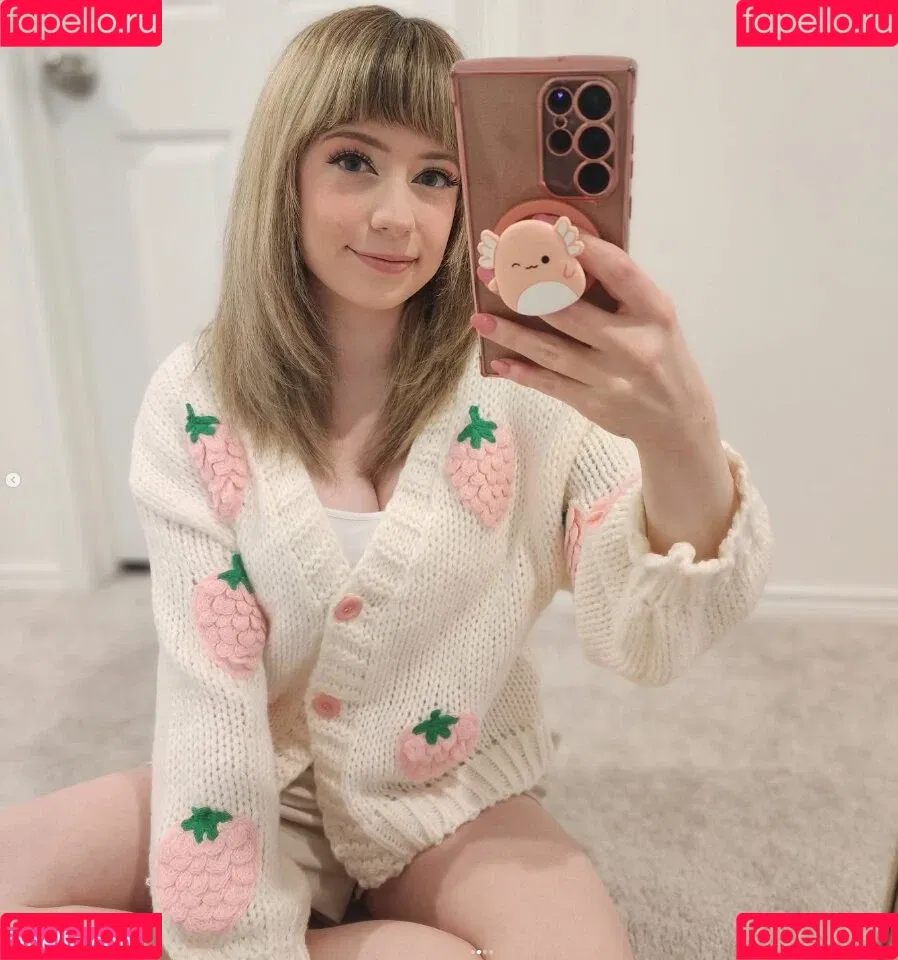 SquishShe / squishsheofficial / squishwhore Onlyfans Photo Gallery 