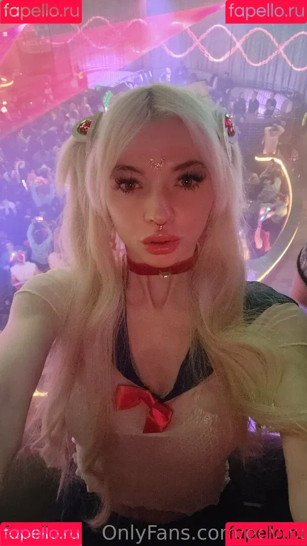 edyn.x / edynx Onlyfans Photo Gallery 