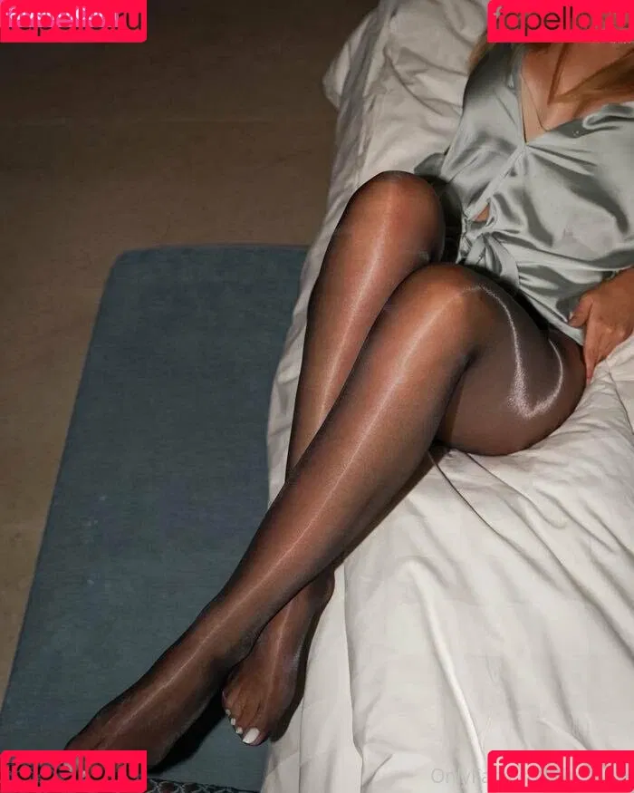 emie.le / emie_le Onlyfans Photo Gallery 