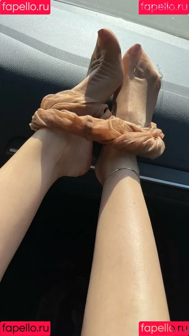 emie.le / emie_le Onlyfans Photo Gallery 