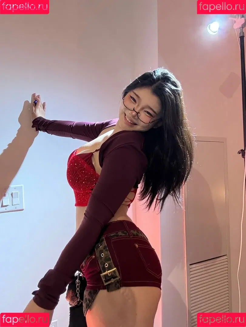 Nana Cat / NanaCat / cathyy_lee / nanakuroi Onlyfans Photo Gallery 