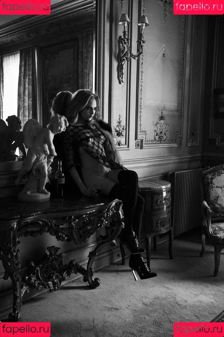 Cara Delevingne / caradelevingne Onlyfans Photo Gallery 