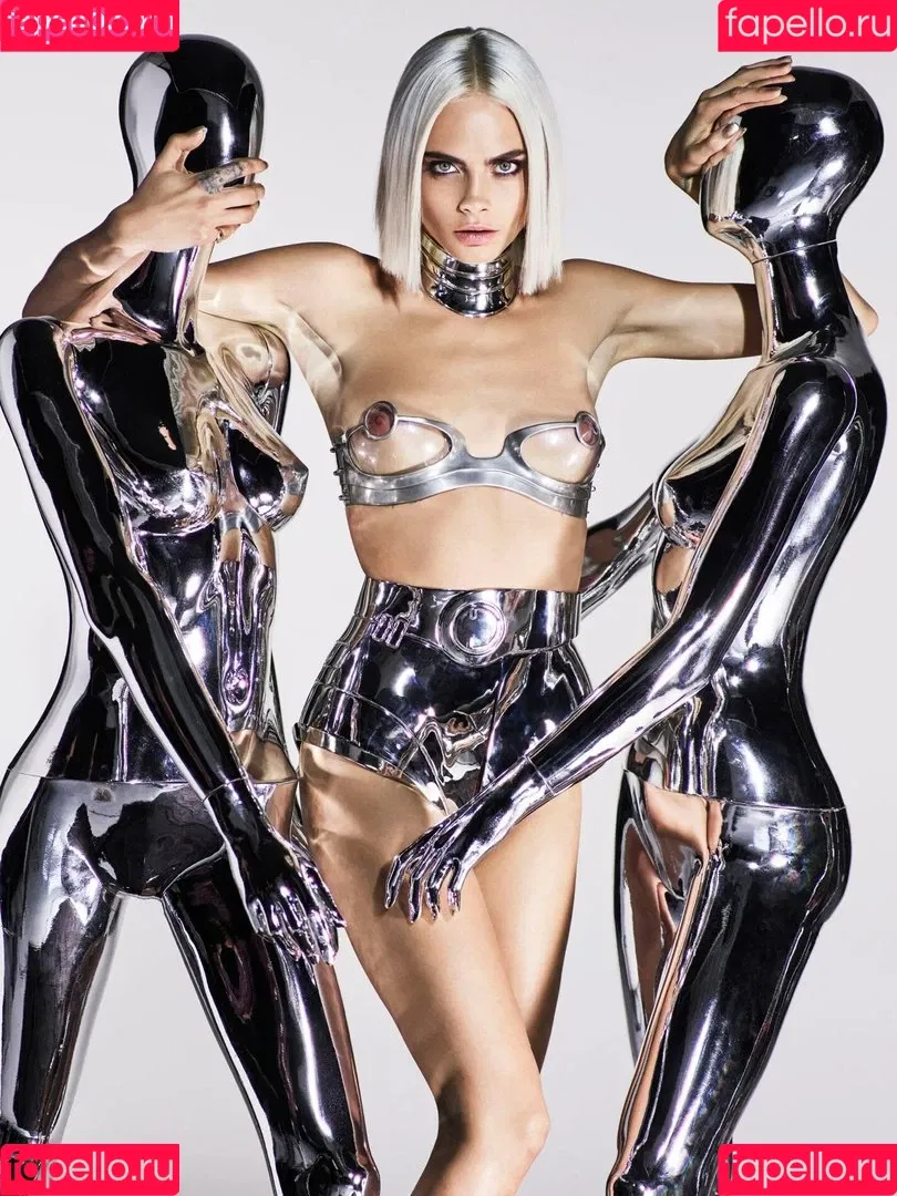 Cara Delevingne / caradelevingne Onlyfans Photo Gallery 