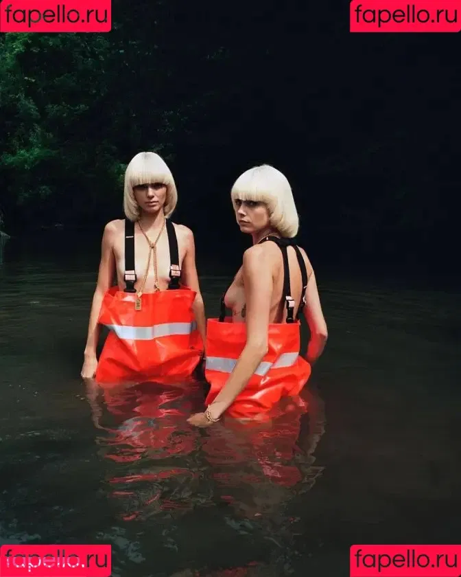 Cara Delevingne / caradelevingne Onlyfans Photo Gallery 