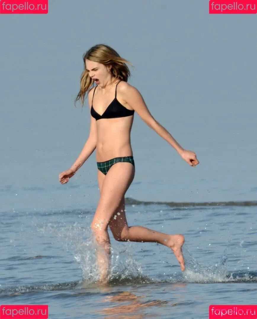 Cara Delevingne / caradelevingne Onlyfans Photo Gallery 