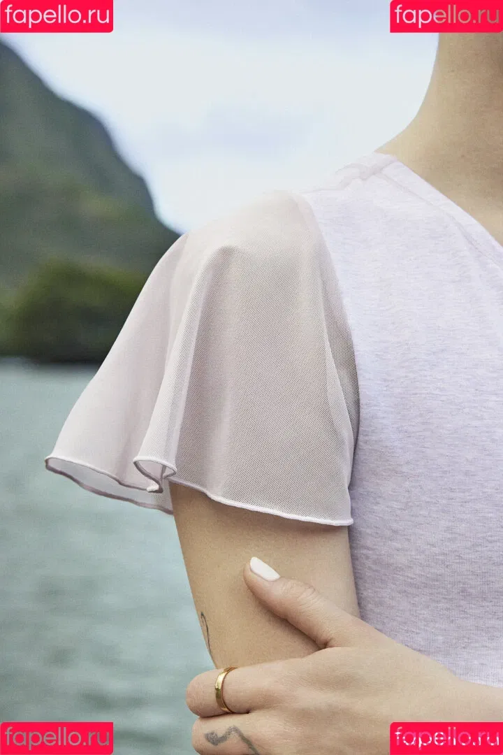 Cara Delevingne / caradelevingne Onlyfans Photo Gallery 