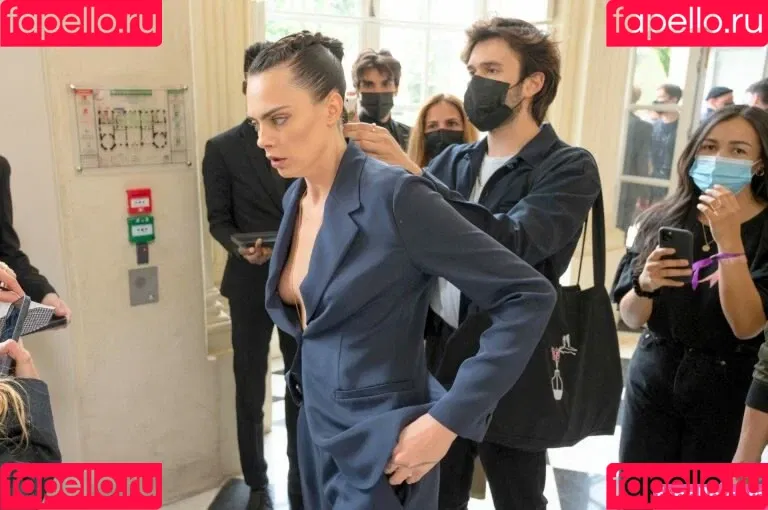 Cara Delevingne / caradelevingne Onlyfans Photo Gallery 