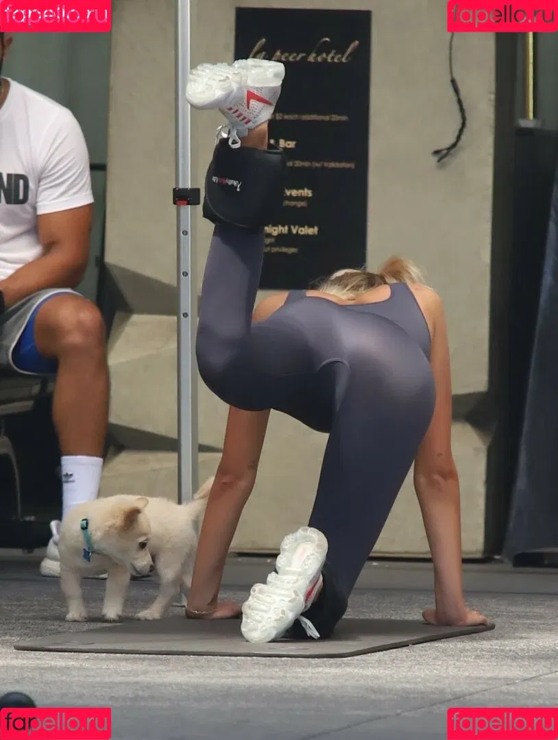 Cara Delevingne / caradelevingne Onlyfans Photo Gallery 