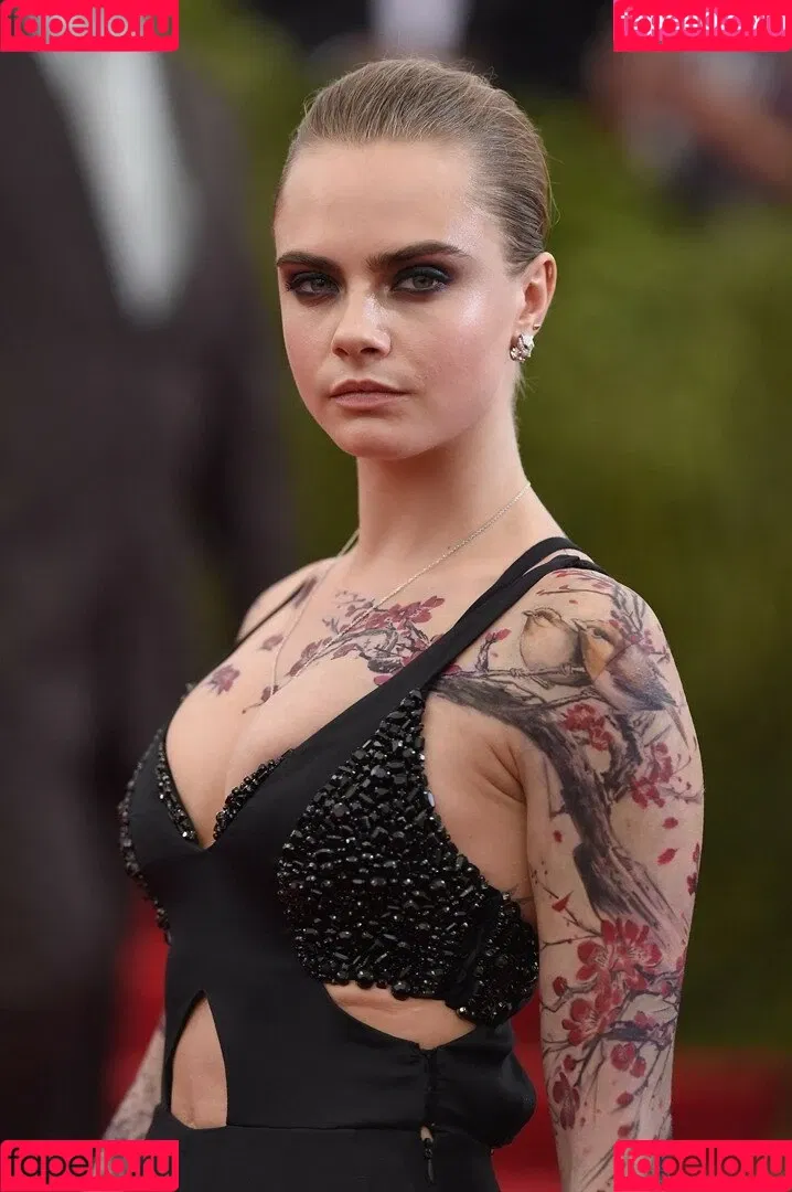 Cara Delevingne / caradelevingne Onlyfans Photo Gallery 