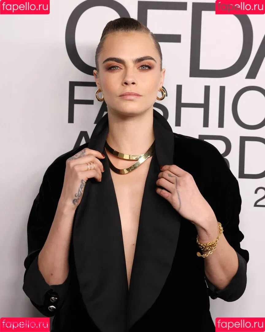Cara Delevingne / caradelevingne Onlyfans Photo Gallery 