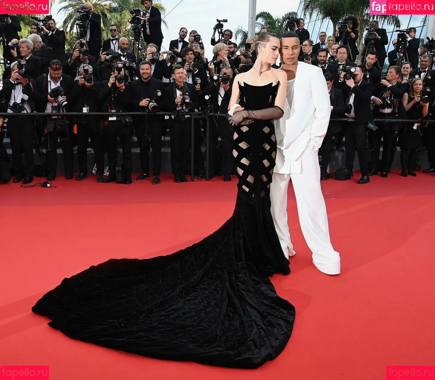 Cara Delevingne / caradelevingne Onlyfans Photo Gallery 