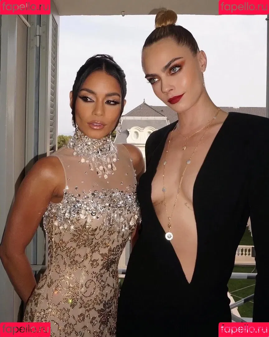 Cara Delevingne / caradelevingne Onlyfans Photo Gallery 