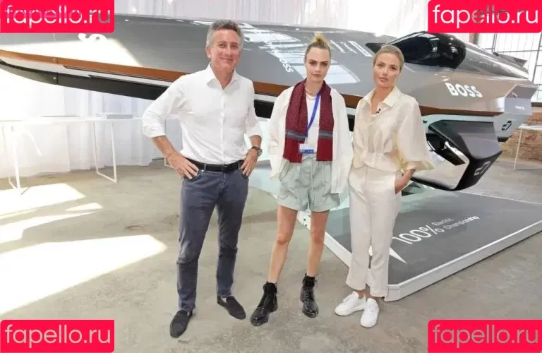 Cara Delevingne / caradelevingne Onlyfans Photo Gallery 