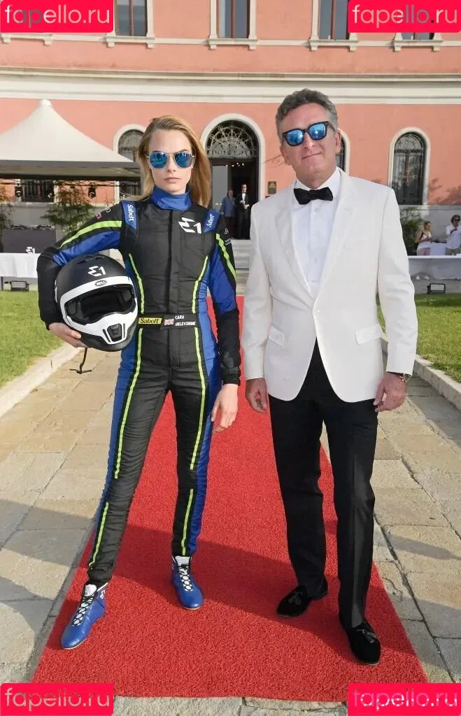 Cara Delevingne / caradelevingne Onlyfans Photo Gallery 