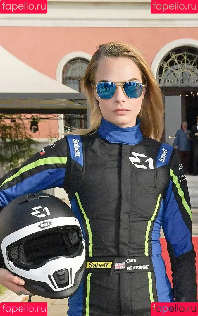 Cara Delevingne / caradelevingne Onlyfans Photo Gallery 