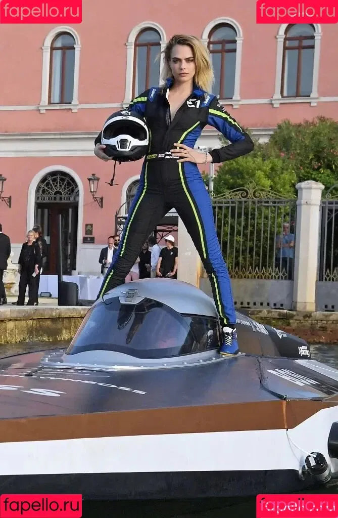 Cara Delevingne / caradelevingne Onlyfans Photo Gallery 