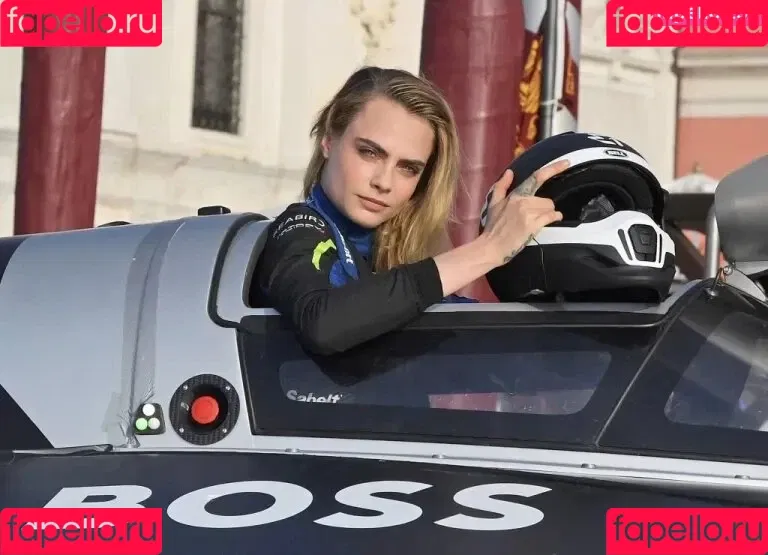 Cara Delevingne / caradelevingne Onlyfans Photo Gallery 