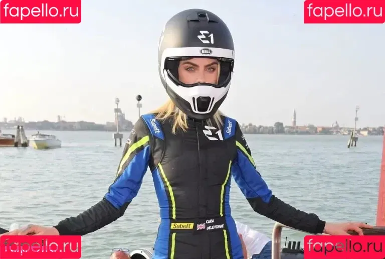 Cara Delevingne / caradelevingne Onlyfans Photo Gallery 
