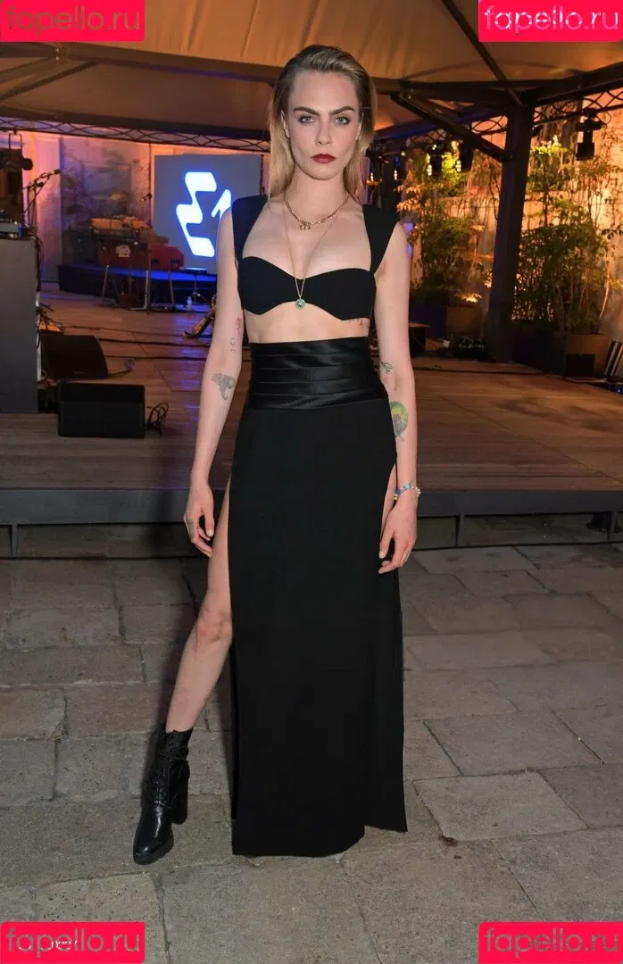 Cara Delevingne / caradelevingne Onlyfans Photo Gallery 