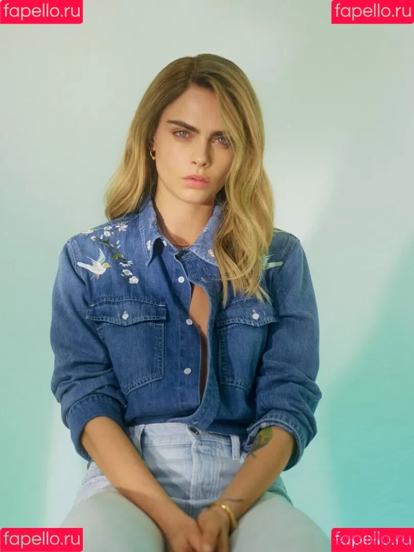 Cara Delevingne / caradelevingne Onlyfans Photo Gallery 