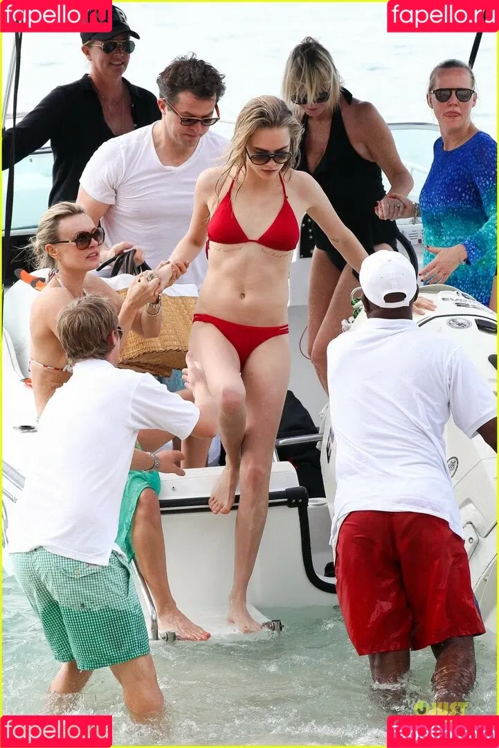 Cara Delevingne / caradelevingne Onlyfans Photo Gallery 