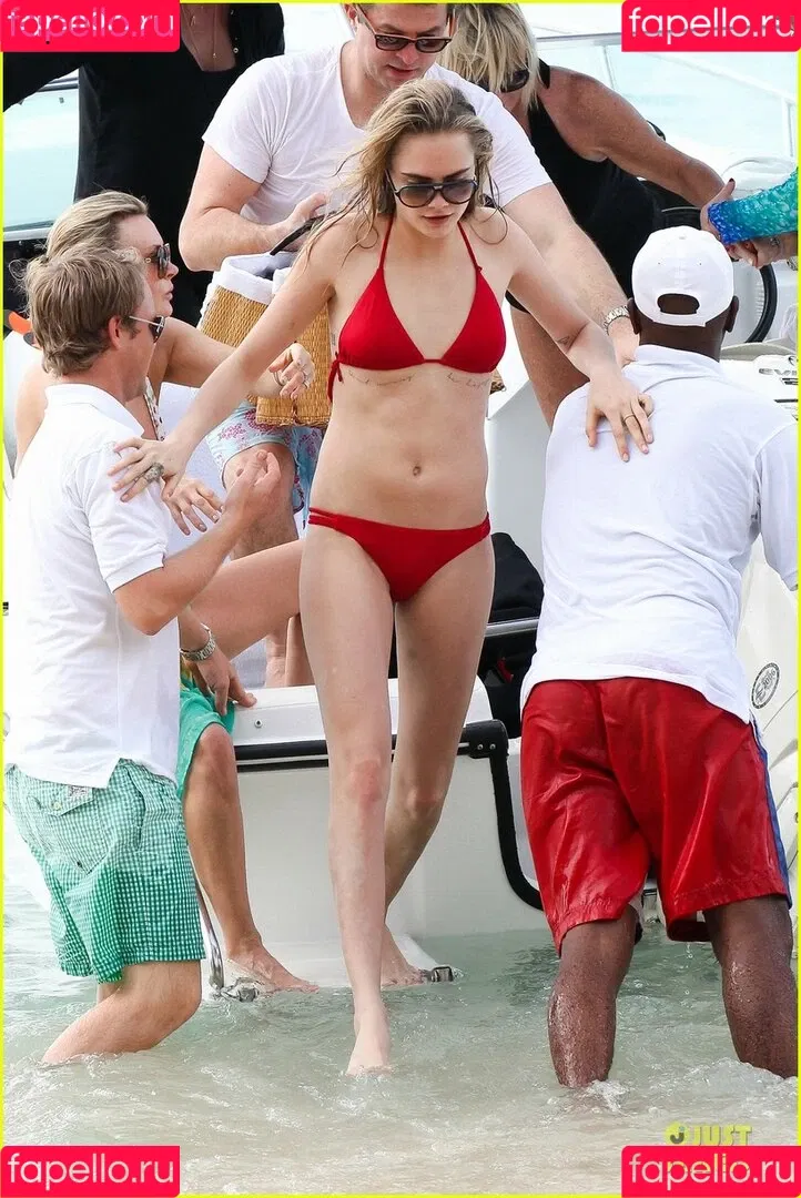 Cara Delevingne / caradelevingne Onlyfans Photo Gallery 