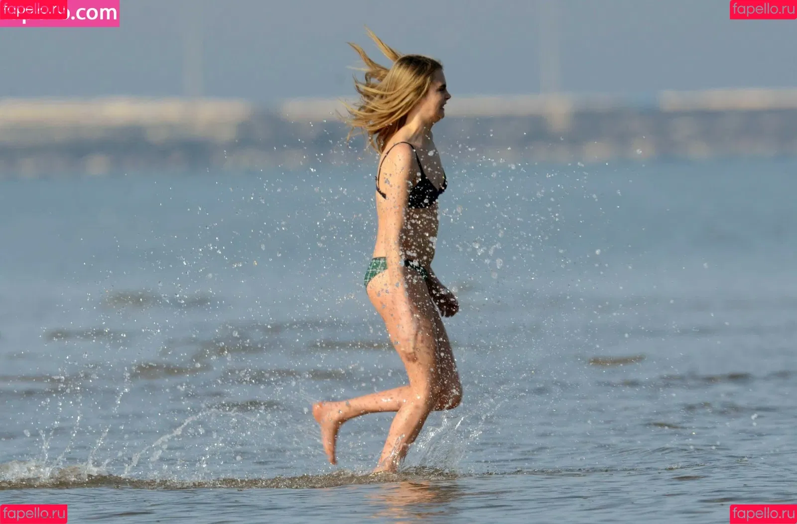 Cara Delevingne / caradelevingne Onlyfans Photo Gallery 