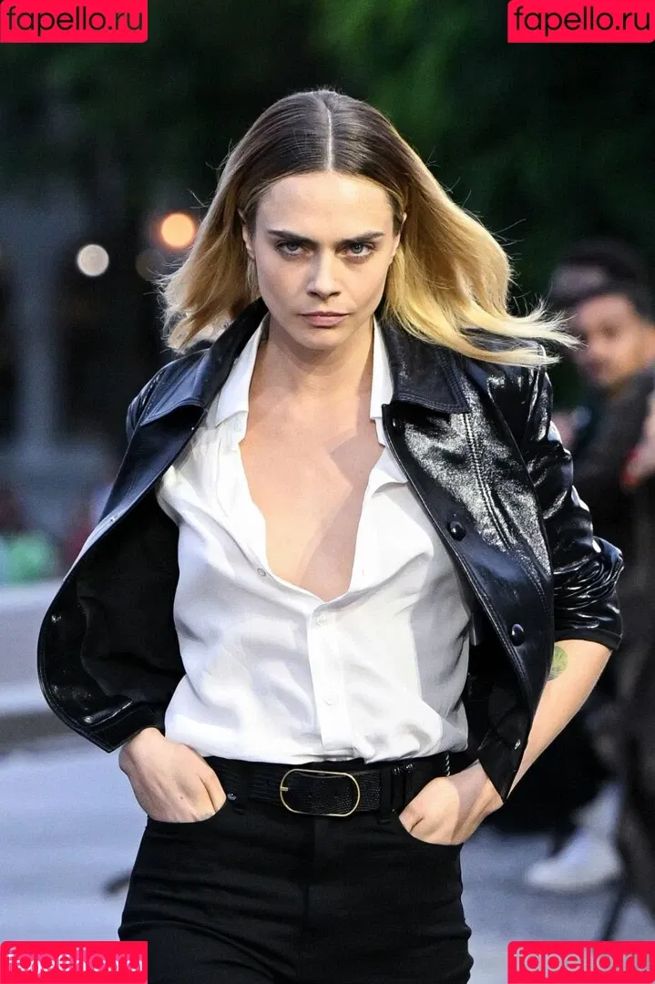 Cara Delevingne / caradelevingne Onlyfans Photo Gallery 