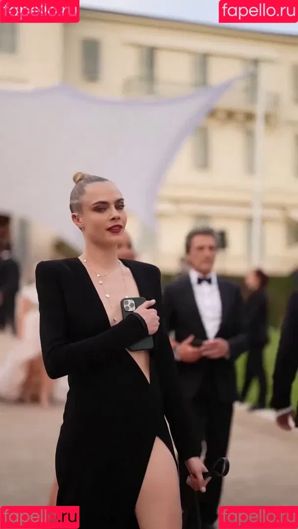 Cara Delevingne / caradelevingne Onlyfans Photo Gallery 