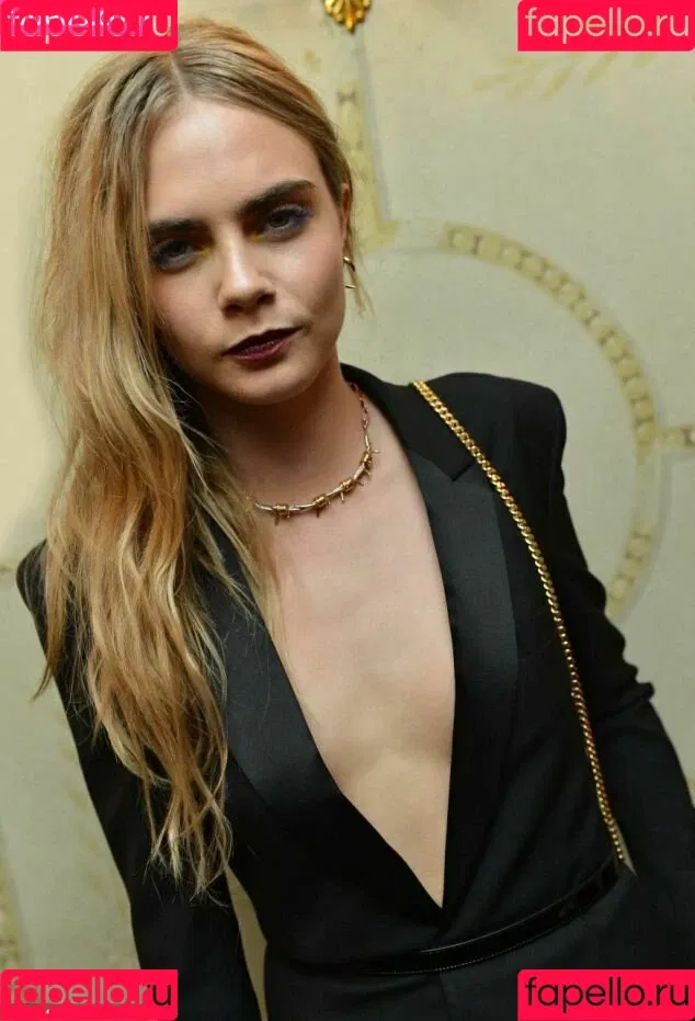Cara Delevingne / caradelevingne Onlyfans Photo Gallery 