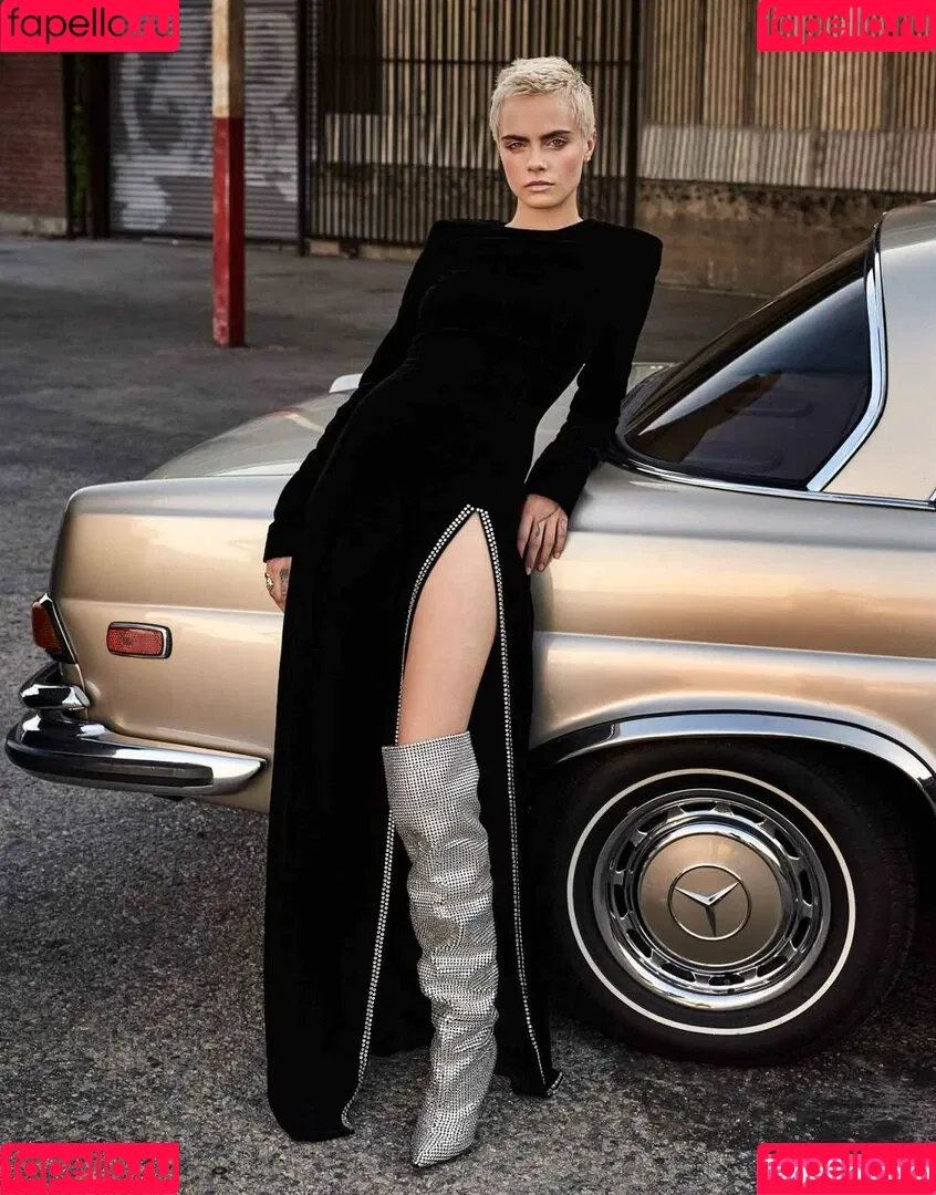 Cara Delevingne / caradelevingne Onlyfans Photo Gallery 