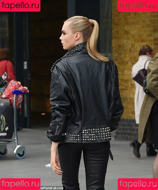 Cara Delevingne / caradelevingne Onlyfans Photo Gallery 