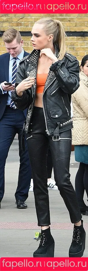 Cara Delevingne / caradelevingne Onlyfans Photo Gallery 