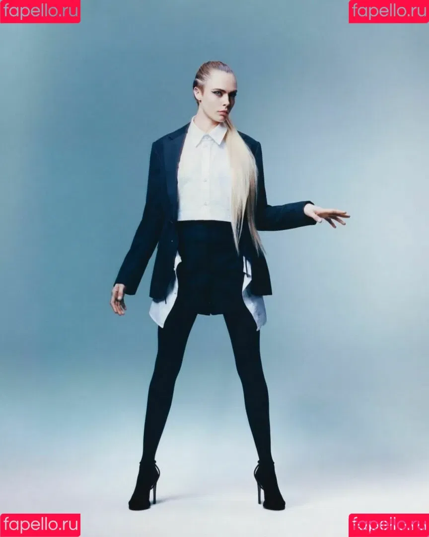 Cara Delevingne / caradelevingne Onlyfans Photo Gallery 