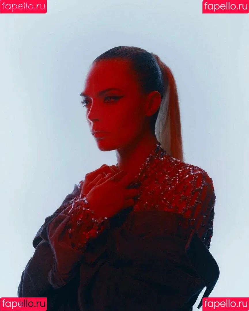 Cara Delevingne / caradelevingne Onlyfans Photo Gallery 