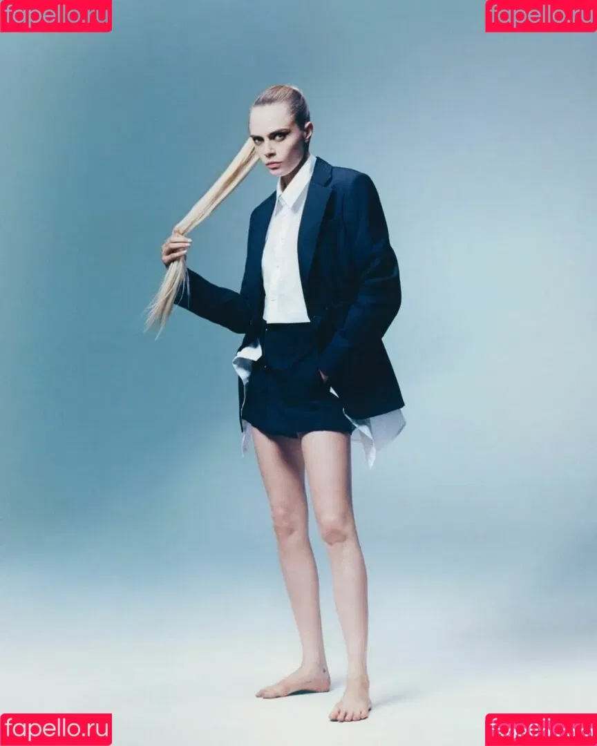 Cara Delevingne / caradelevingne Onlyfans Photo Gallery 