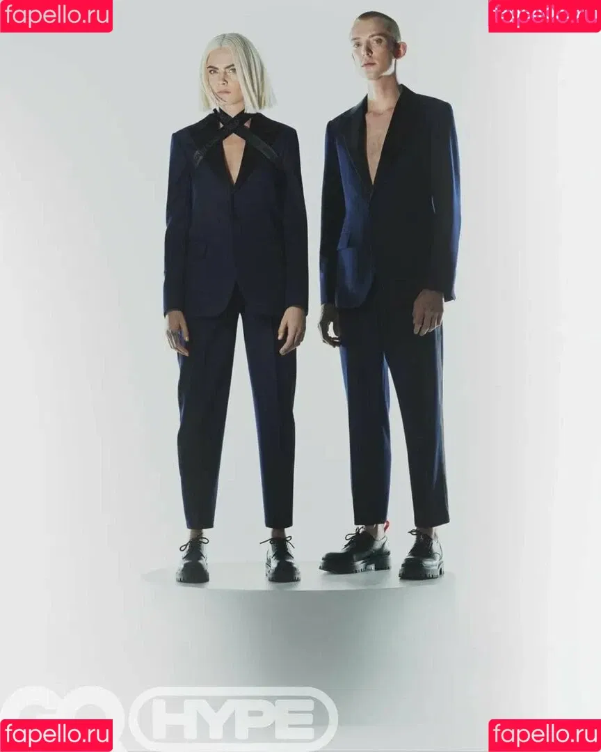 Cara Delevingne / caradelevingne Onlyfans Photo Gallery 