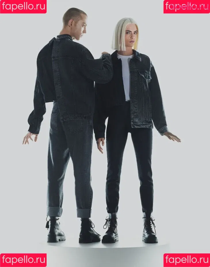 Cara Delevingne / caradelevingne Onlyfans Photo Gallery 