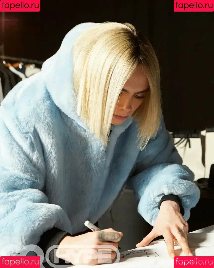 Cara Delevingne / caradelevingne Onlyfans Photo Gallery 